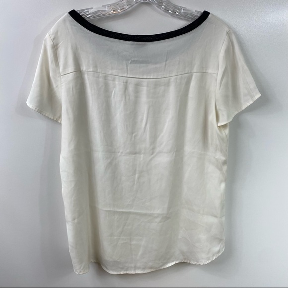 Ann Taylor White and Black Blouse Size Medium Petite - Picture 6 of 6